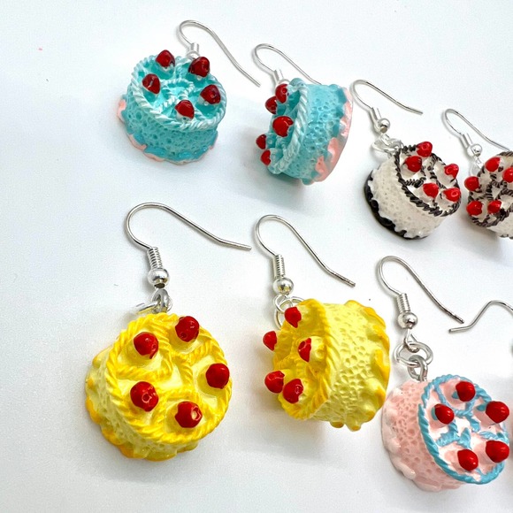 Birthday Cake Earrings - Party Earrings - Cake Accessories - Baker Earrings - Picture 5 of 9